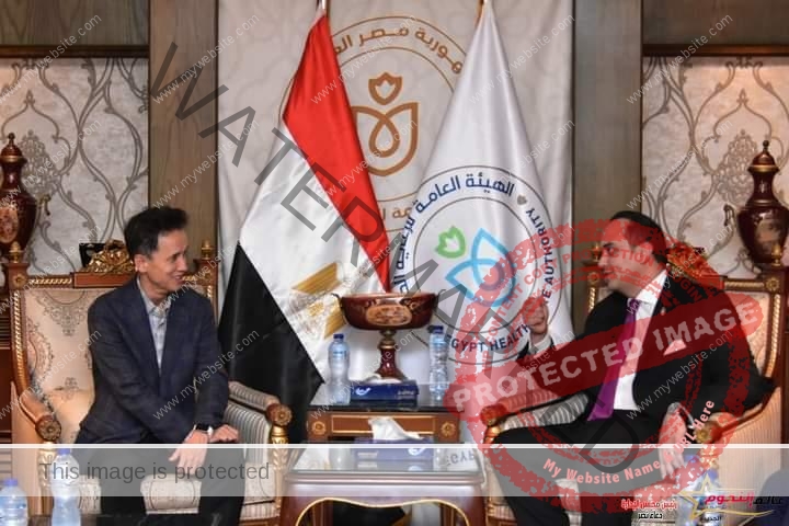رئيس هيئة الرعاية الصحية يبحث مع الرئيس التنفيذي لسامسونج مصر التعاون في مجالات تجهيزات المنشآت والحلول التكنولوجية المتطورة