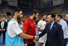 وزير الرياضة يؤازر منتخب رجال اليد قبل سفرهم لمعسكرهم بكرواتيا وسلوفينيا 