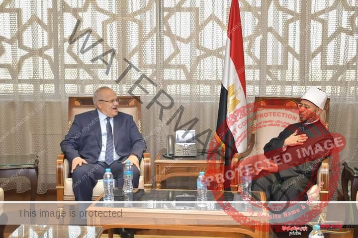 أسامة الأزهري يستقبل رئيس جامعة القاهرة لتهنئته بتوليه حقيبة وزارة الأوقاف