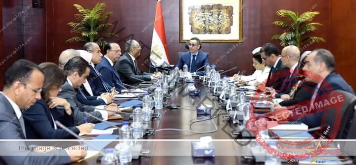 الخطيب: أولويتنا تنفيذ خطة الدولة لزيادة الصادرات السلعية المصرية إلى 100 مليار دولار سنوياً