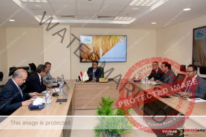 وزير التموين والتجارة الداخلية يجتمع برئيس الشركة المصرية القابضة للصوامع والتخزين