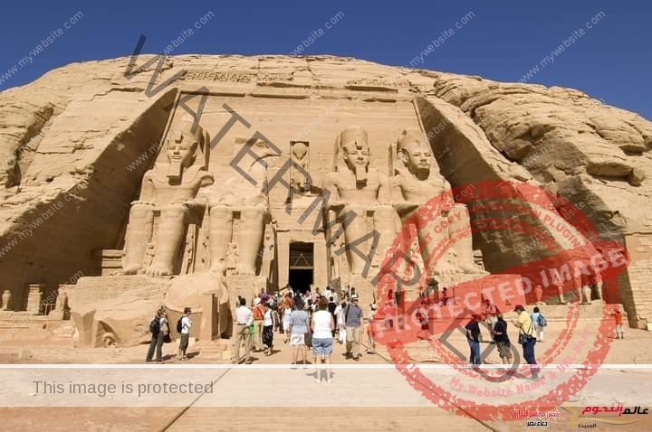 وزير السياحة والآثار يواصل متابعته لمؤشرات وأرقام حجم الحركة السياحية الوافدة لمصر خلال النصف الأول من العام الجاري 
