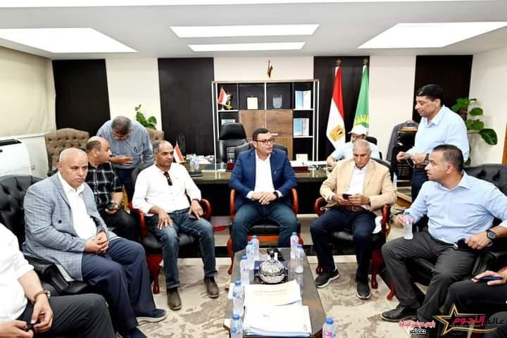 وزير الإسكان يوجه بوضع خطة لإنهاء ملفات تقنين الأراضى المضافة وتعظيم الاستفادة من حصة الهيئة
