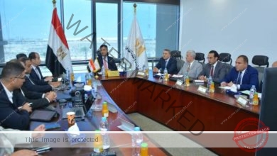 وزير التموين والتجارة الداخلية يجتمع مع ممثلي الشركة المنفذة لمشروع تكويد الذهب بالليزر بالتعاون مع مصلحة دمغ المصوغات والموازين