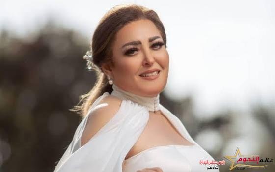 خاص لعالم النجوم "نهال عنبر تجري عملية جراحية وتطمئن جمهورها"