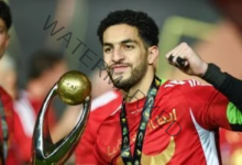 مصطفى شوبير يعود لدكة الأهلي أمام سموحة بالدوري المصري