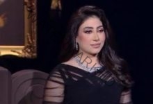 بوسي توجه رسالة إلي شيرين عبد الوهاب: بعشق صوتك ومحتاجينك ترجعي شيرين بتاعة زمان 