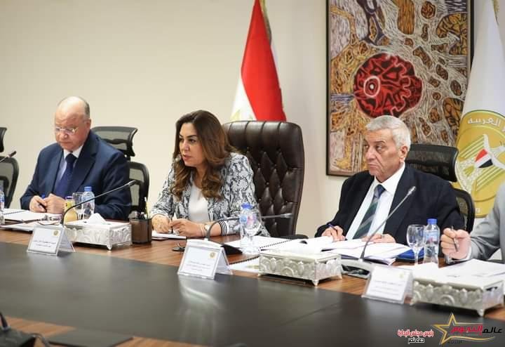 عوض تترأس لجنة اختيار المتقدمين علي بعض الوظائف القيادية الشاغرة بديوان عام الوزارة