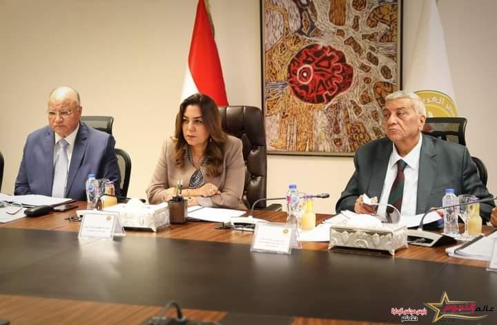 عوض تترأس لجنة اختيار المتقدمين علي بعض الوظائف القيادية الشاغرة بديوان عام الوزارة