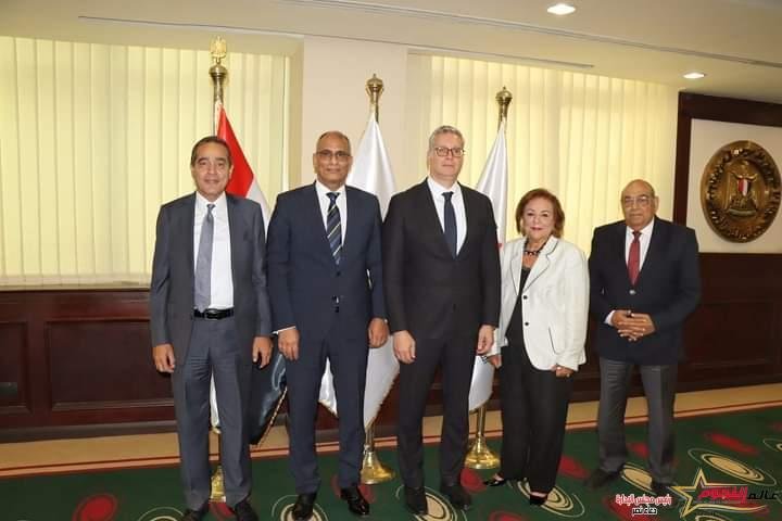 بدوي: أهميه قطاع صناعه البتروكيماويات كجزء حيوي من الاقتصاد المصري