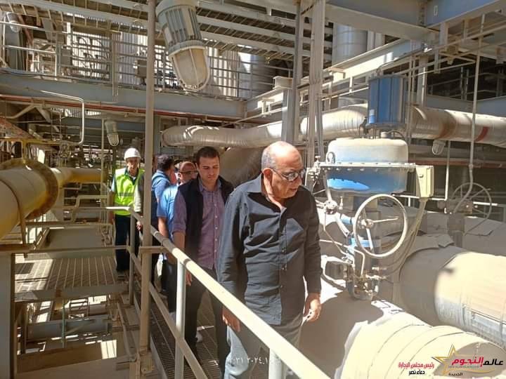 وزير الكهرباء والطاقة المتجددة فى زيارة مفاجئة لمحطة توليد كهرباء العين السخنة بمحافظة السويس 1 وزير الكهرباء والطاقة المتجددة فى زيارة مفاجئة لمحطة توليد كهرباء العين السخنة بمحافظة السويس