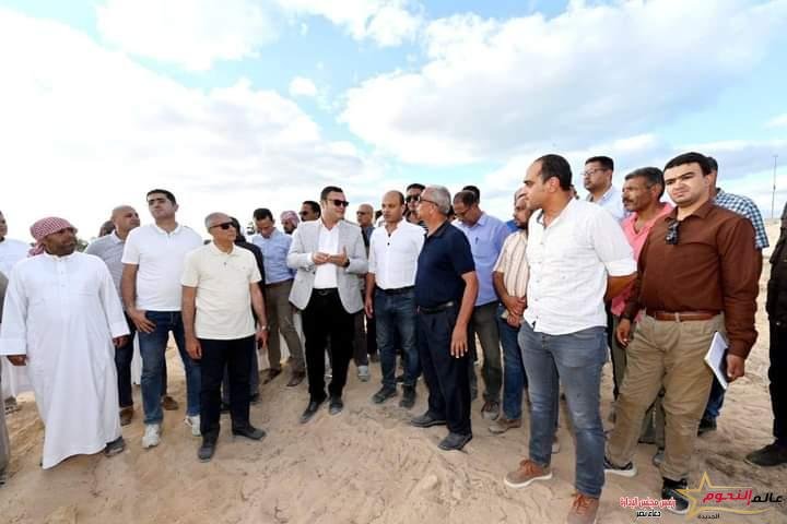 وزير الإسكان يتفقد أعمال تنفيذ البحيرة بـ"نيو مارينا" جنوب الطريق الدولى الساحلى