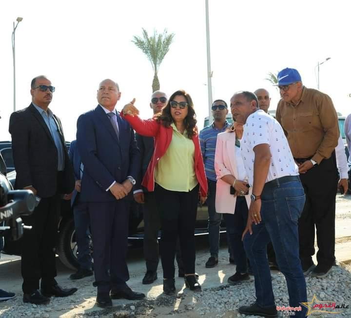 وزيرة التنمية المحلية ومحافظ القاهرة يتفقدان أعمال إنشاء ساحتي انتظار جديدتين للسيارات لخدمة ضيوف المنتدي الحضري العالمي