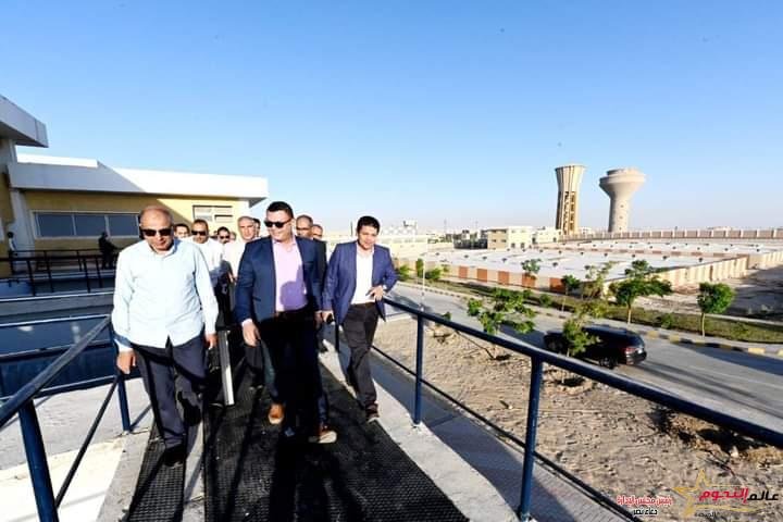 وزير الإسكان ومحافظ المنيا يتفقدان سير العمل بمحطتى تنقية مياه الشرب ومعالجة الصرف الصحى 