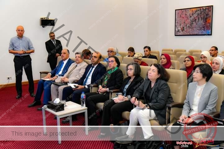 وزيرة البيئة تناقش مع البعثة الفنية للبنك الدولي التعاون في مواجهة السحابة السوداء