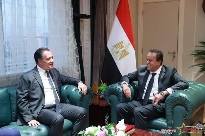 عبدالغفار يستقبل وزير الصحة بدولة اليونان لتعزيز التعاون في مجالات الرعاية الصحية