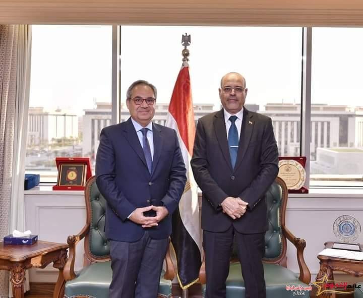 وزير العمل يلتقى السفير علاء حجازي قبل استلام مهامه كمندوب دائم لمصر لدى الأمم المتحدة في جنيف