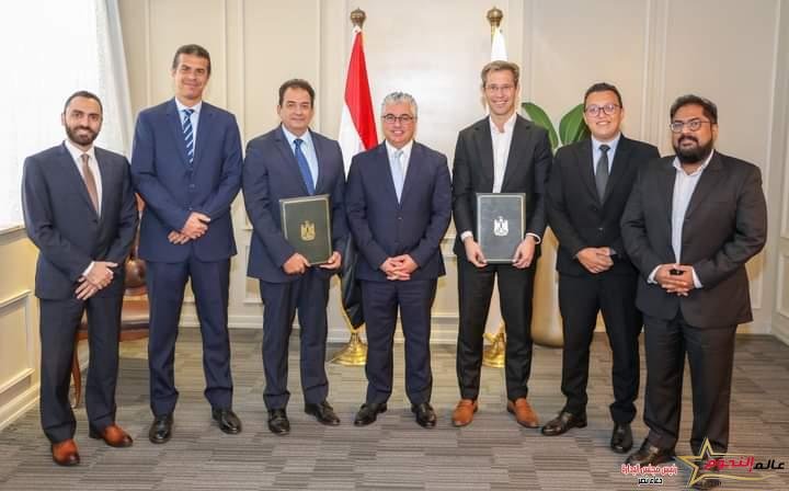 جمال الدين يشهد توقيع عقد مشروع شركة بيرل لإنتاج البولي يوريثان بمنطقة السخنة الصناعية 1 جمال الدين يشهد توقيع عقد مشروع شركة بيرل لإنتاج البولي يوريثان بمنطقة السخنة الصناعية