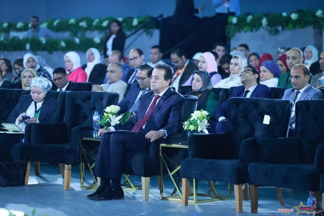 عبد الغفار يشهد جلسة حوارية في مؤتمر السكان تكشف عن استراتيجيات جديدة لتحقيق العدالة الاجتماعية