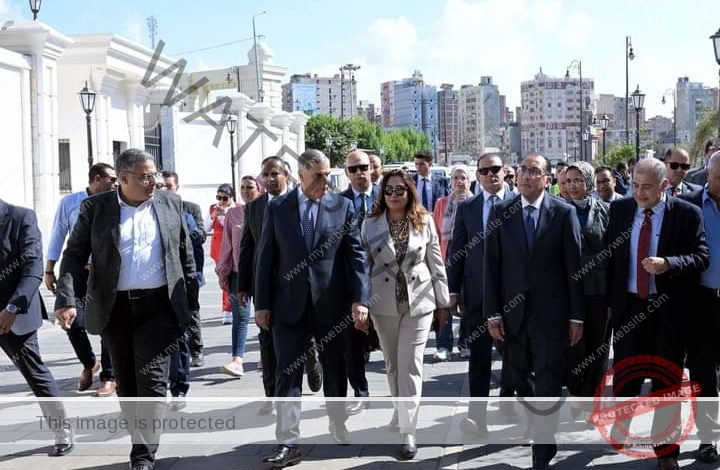 رئيس الوزراء يتفقد مشروع تطوير "شارع النبي دانيال"