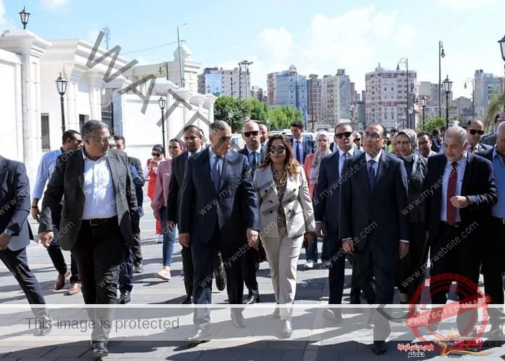 رئيس الوزراء يتفقد مشروع تطوير "شارع النبي دانيال"