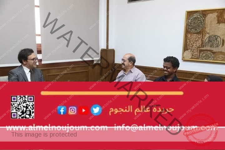 وزير الثقافة يلتقي أعضاء جمعية وفرقة قصار القامة لبحث سبل دعمهم ودمج فرقتهم للفنون الشعبية في أنشطة الوزارة.