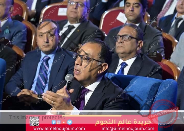 مدبولى يدعو رجال الصناعة إلى تعميق الصناعة في مصر.. مؤكداً: "ذلك شاغل الحكومة الأول"