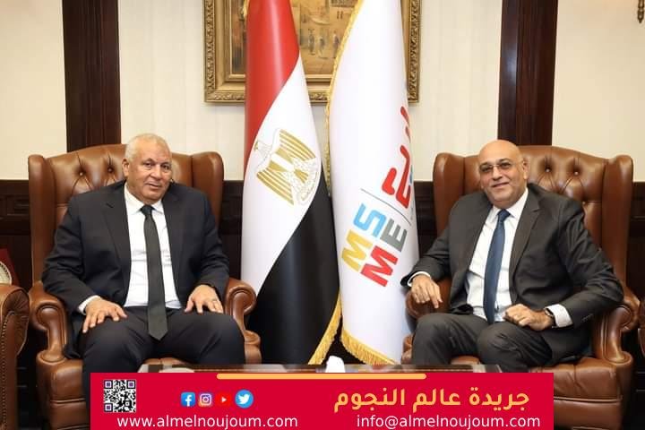 جهاز تنمية المشروعات يتعاون مع محافظة الوادي الجديد لتوطين صناعة الحرير في مصر 1 جهاز تنمية المشروعات يتعاون مع محافظة الوادي الجديد لتوطين صناعة الحرير في مصر