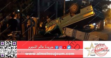 عاجل .. إصابة 15 عاملا في انقلاب سيارة ربع نقل بالصف