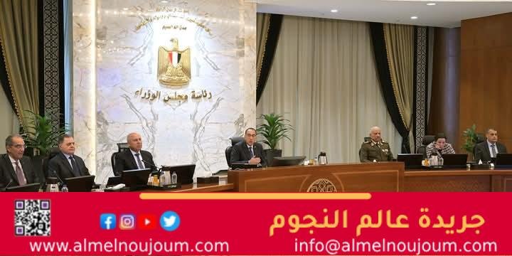 رئيس الوزراء خلال اجتماع مجلس الوزراء اليوم