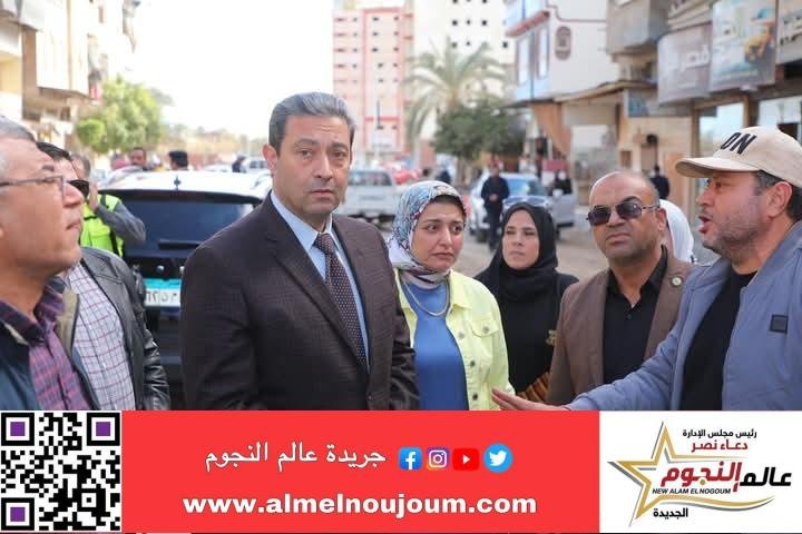 محافظ دمياط يتابع الأعمال الجارية بمشروع تطوير ورصف الشارع الحربى بمدينة دمياط