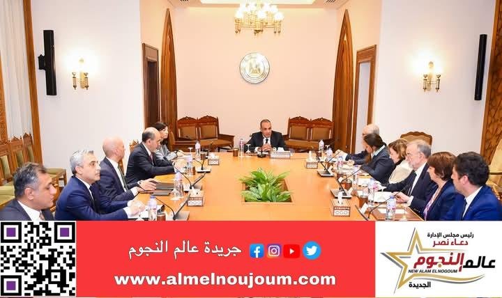 وزير الخارجية والهجرة يستقبل وفد من لجنة الشئون الخارجية بمجلس الشيوخ الفرنسي 1 وزير الخارجية والهجرة يستقبل وفد من لجنة الشئون الخارجية بمجلس الشيوخ الفرنسي