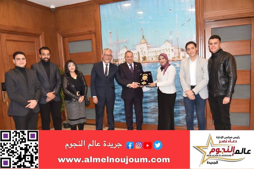 محافظ بورسعيد يستقبل منسق مبادرة بالشباب نقدر بمحافظة بورسعيد و مجموعة من أمناء وشباب المبادرة