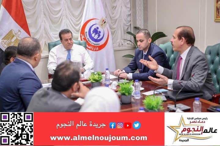 عبدالغفار يعقد اجتماعا لمتابعة تنفيذ خطة الطوارئ وتأمين كامل لاحتفالات أعياد الميلاد المجيد