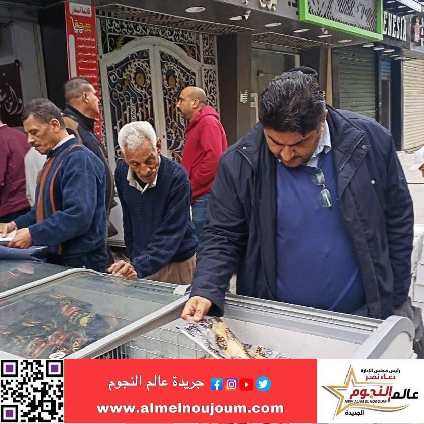 محافظ الإسكندرية يشدد على إزالة الإشغالات وردع كافة الممارسات الاحتكارية داخل الأسواق واتخاذ كافة الإجراءات القانونية ضد المخالفين