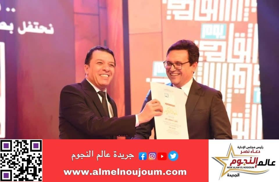 مصطفى كامل : أقدر ذهاب وزير الثقافة لمنزل الكينج محمد منير وتكريمه 