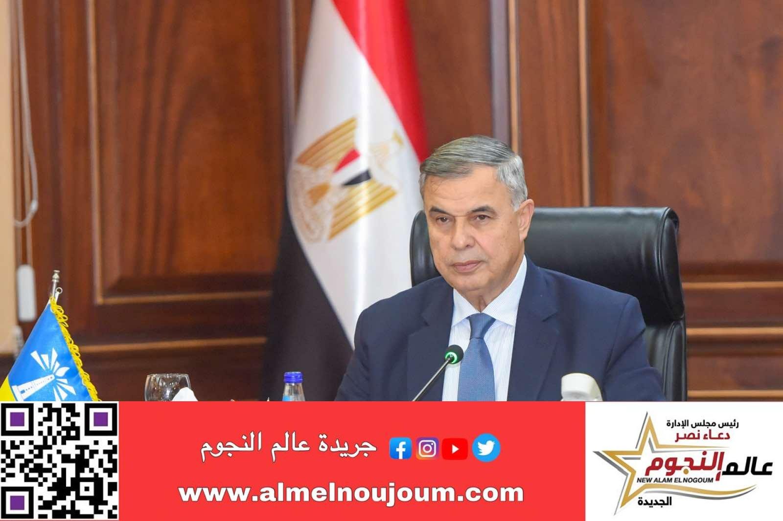 محافظ الإسكندرية يشهد اصطفاف مُعدات المحافظة لمُجابهة الأزمات والكوارث