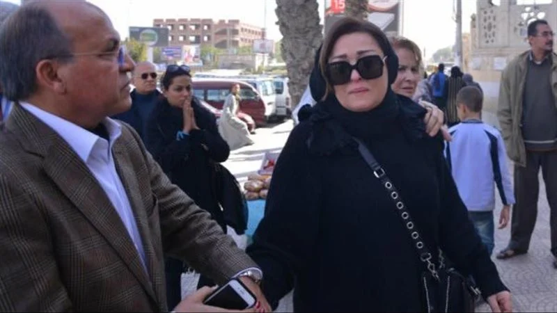 وفاة شقيق الفنانة نهال عنبر في أمريكا.. وصلاة الغائب اليوم في تمام الثامنة مساء