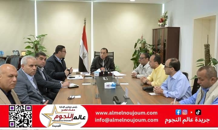 مدبولي يعقد اجتماعاً لاستعراض موقف تنفيذ المشروعات التنموية بالعلمين الجديدة والساحل الشمالي الغربي