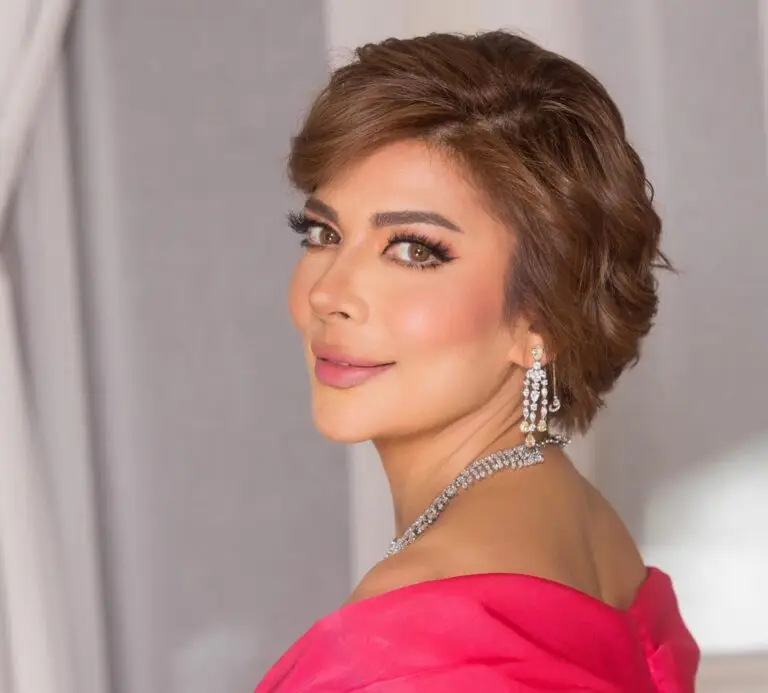 أصالة تهنئ ليلى أحمد زاهر بكلمات مؤثرة: "أحلى عرسان بالدنيا كلها"