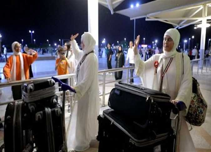 مغادرة أول فوج من حجاج القرعة إلى الأراضي المقدسة.. والداخلية تقدم الرعاية للحجاج