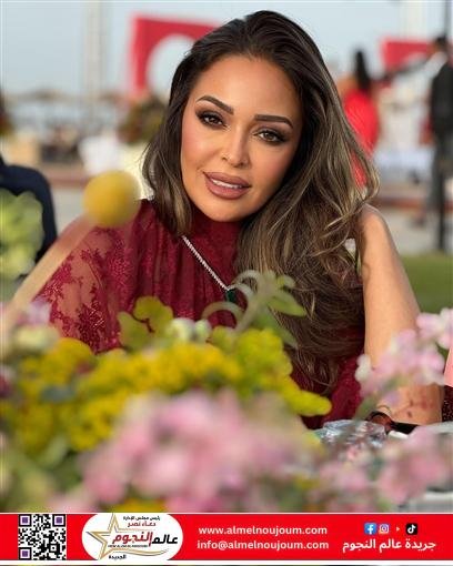 "بالأحمر المبهج" داليا البحيري تشارك جمهورها عبر صفحتها الشخصية بأحدث جلسة تصوير لها