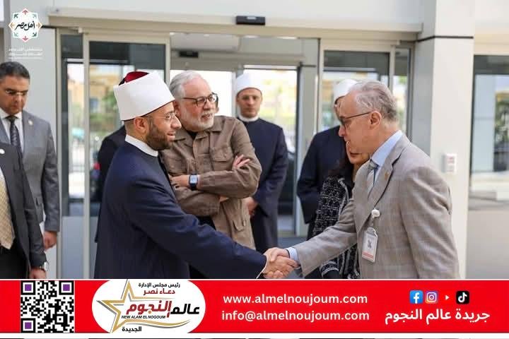 خلال زيارته لمستشفى أهل مصر .. وزير الأوقاف يشيد بتميز المستشفى وفريقه الطبي 