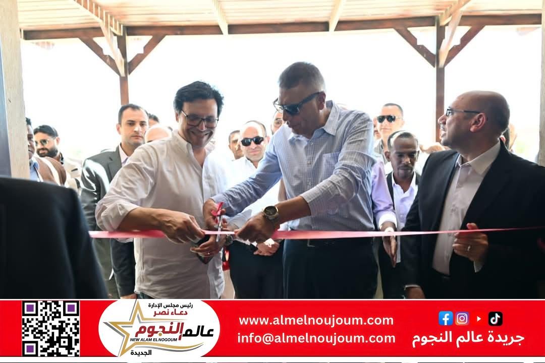 وزير الثقافة ومحافظ أسوان يفتتحان قصر ثقافة أبو سمبل الجديد