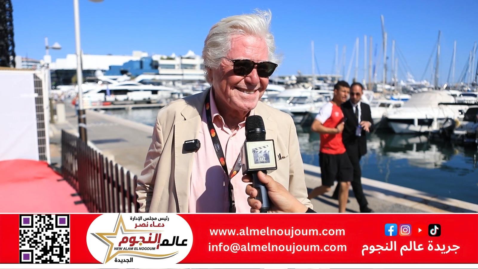 حسين فهمي : لا يوجد أزمة و فيلم" الملحد" هيتعرض قريبًا 