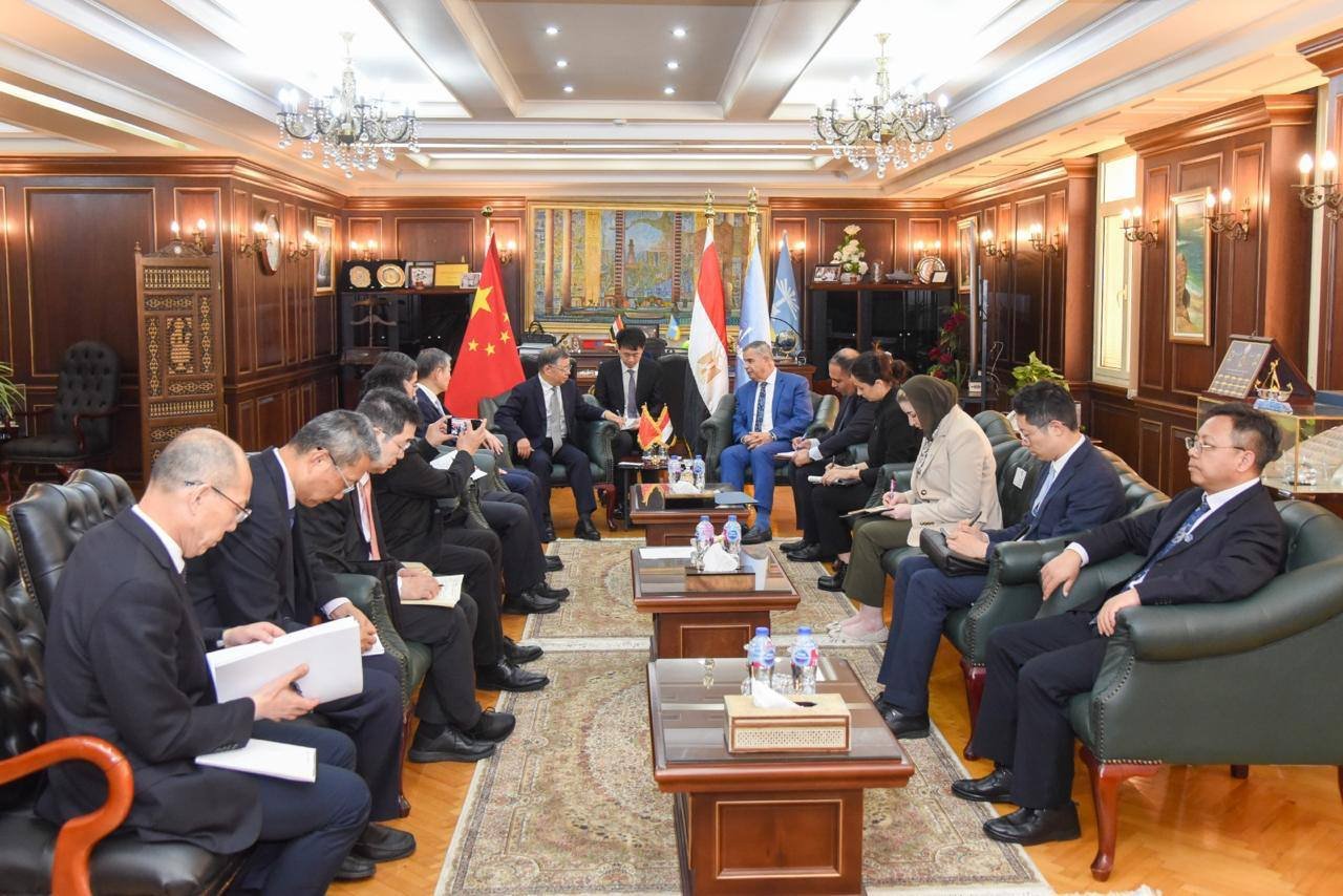 محافظ الإسكندرية يبحث مع مسؤول صيني رفيع سبل تعزيز التعاون المشترك بين مصر والصين