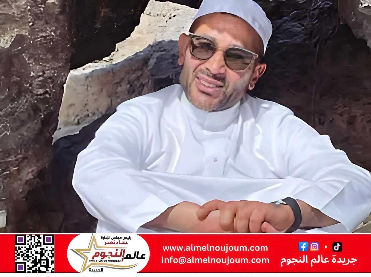 أحمد سعد يزور المسجد النبوي ويصلي في غار حراء.. ويبدأ رحلة إزالة الوشم