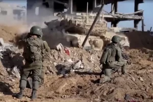 "منذ قليل" إصابة جندي إسرائيلي بجروح بالغة إثر تعرضه للقنص في حي الشجاعية بغزة