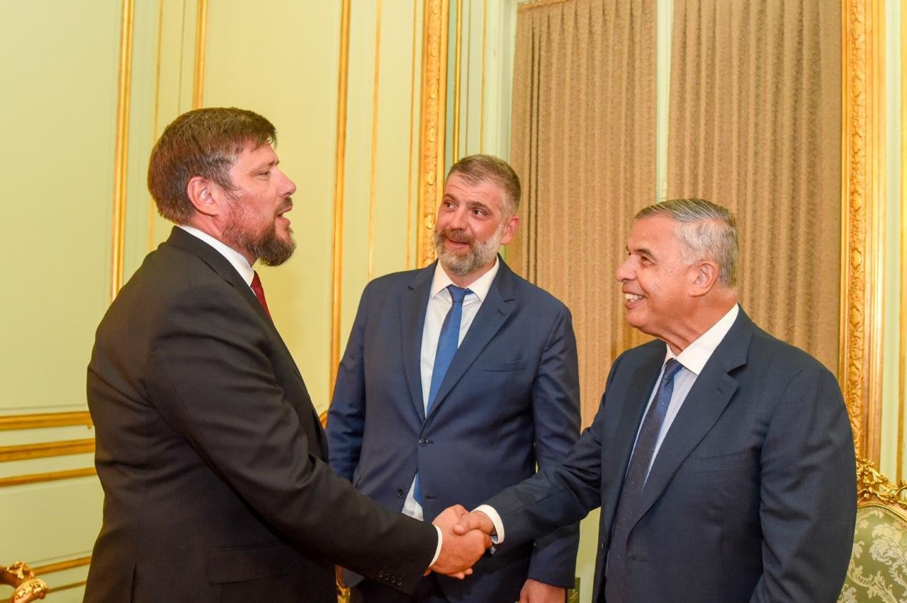 تعزيزًا للعلاقات المصرية الروسية.. محافظ الإسكندرية يشارك في الاحتفال بالعيد الوطني لروسيا ويشيد بالتعاون الثنائي