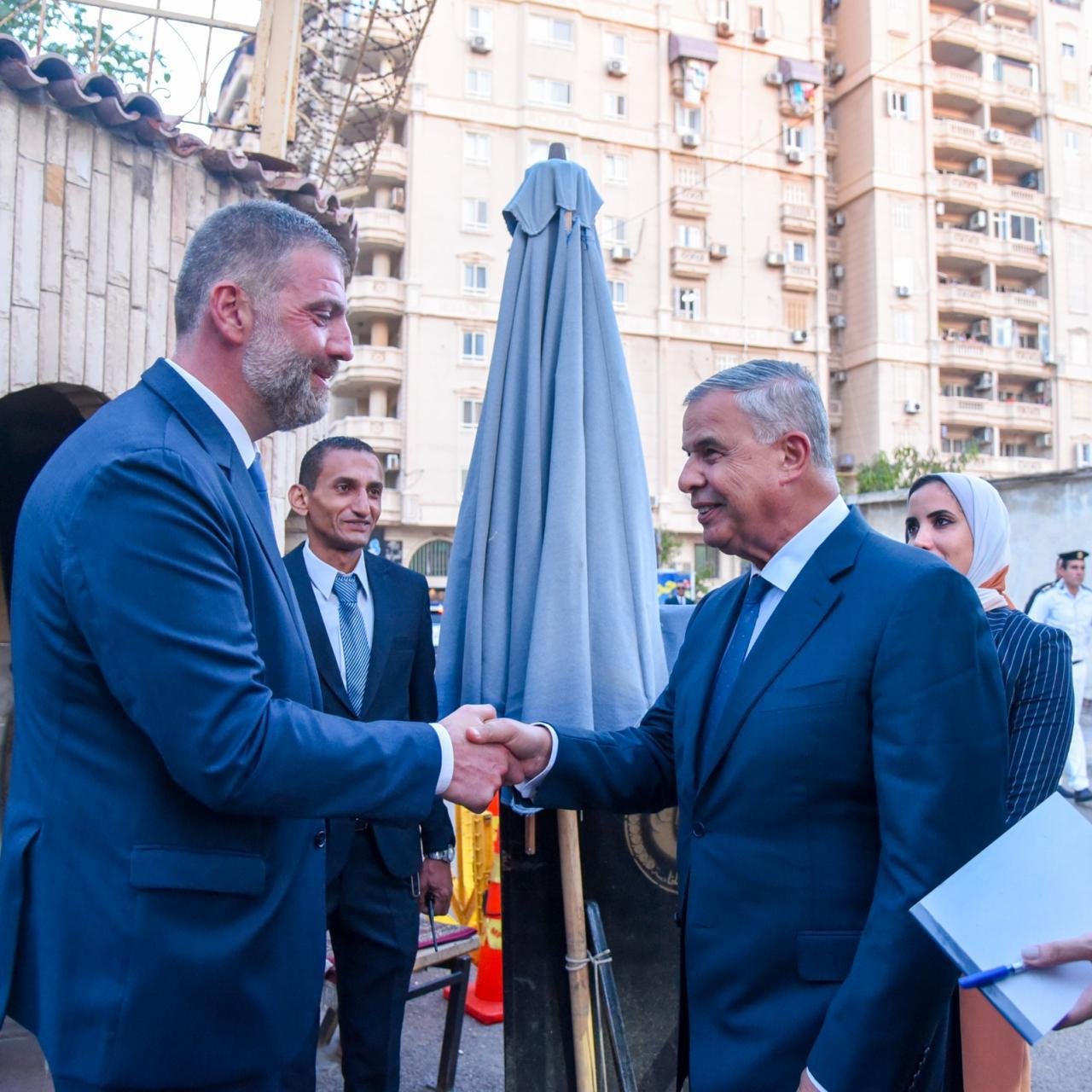 تعزيزًا للعلاقات المصرية الروسية.. محافظ الإسكندرية يشارك في الاحتفال بالعيد الوطني لروسيا ويشيد بالتعاون الثنائي